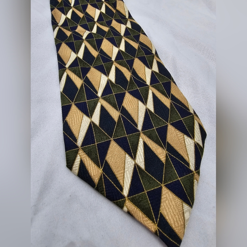 Fratelli Geometric Silk Italian Handmade Classic Neck Tie